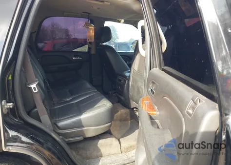 2013 Chevrolet Tahoe Ls z USA, uszkodzony, nr VIN 1GNSCAE0XDR376793